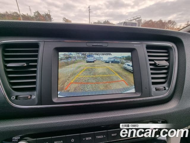 Kia The / новый New Carnival Luxury, 2019 15