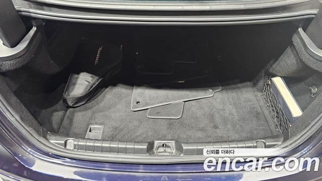 Maserati 기블리 3세대, 2015 20