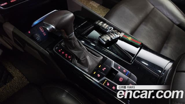 Kia All New K7 Noblesse, 2016 9