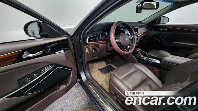 Kia All New K7 Noblesse, 2016 10