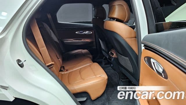 Genesis GV70, 2024 12