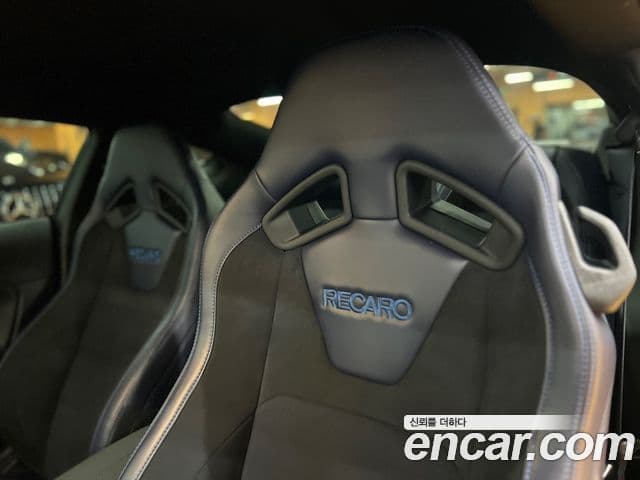 Ford Mustang 7세대 5.0 GT Premium купе, 2024 13