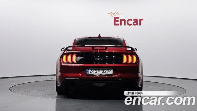 Ford Mustang GT купе, 2021 4