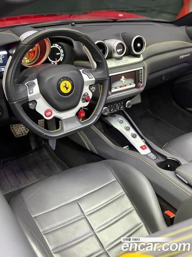 Ferrari 캘리포니아 T 3.9 V8, 2016 10