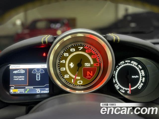 Ferrari 캘리포니아 T 3.9 V8, 2016 16