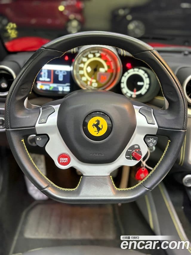 Ferrari 캘리포니아 T 3.9 V8, 2016 19