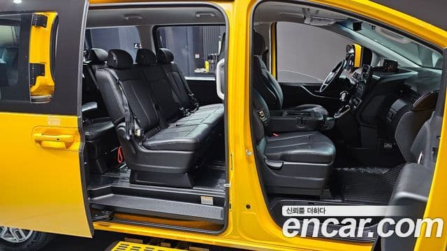 Hyundai Staria 11인승, 2023 10