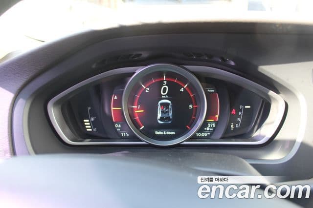 Volvo V40 2세대, 2015 все фото