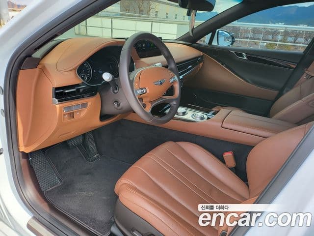 Genesis G80 (RG3) бензин 2.5 турбо 2WD, 2023 10