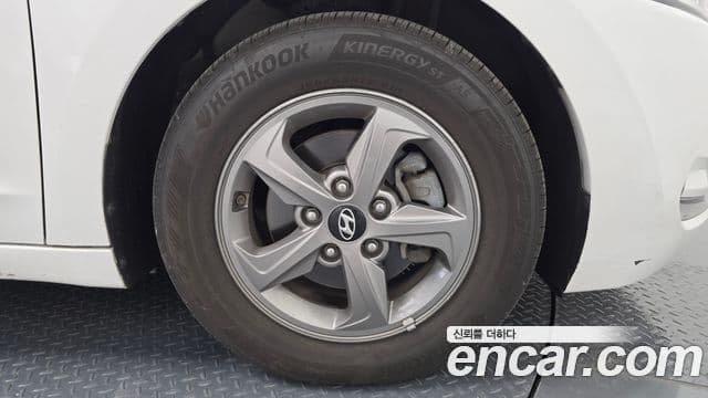 Hyundai Avante AD 1.6 e-VGT Smart, 2016 все фото