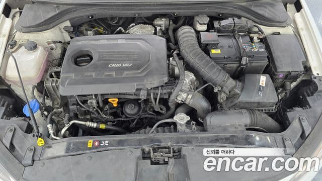 Hyundai Avante AD 1.6 e-VGT Smart, 2016 6