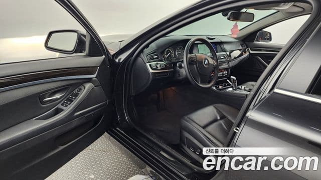 BMW 5시리즈 (F10), 2012 10