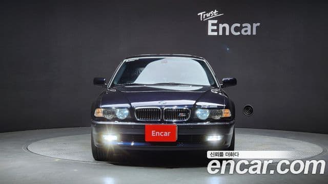 BMW 7시리즈 E38, 2001 3
