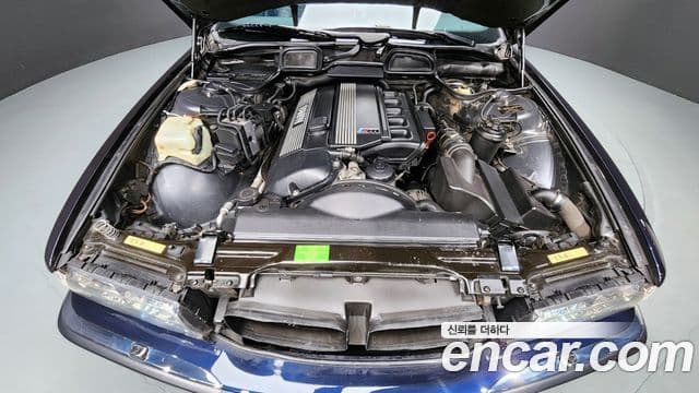 BMW 7시리즈 E38, 2001 6
