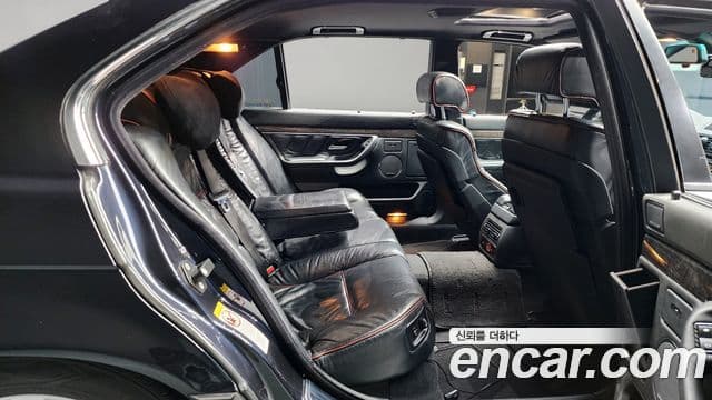 BMW 7시리즈 E38, 2001 12