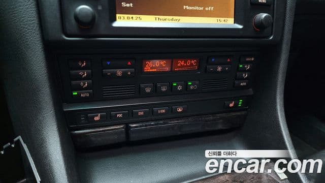 BMW 7시리즈 E38, 2001 16