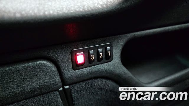 BMW 7시리즈 E38, 2001 17