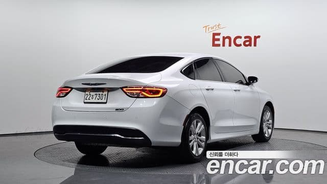 크라이슬러 200 2세대 2.4 Limited, 2015 2