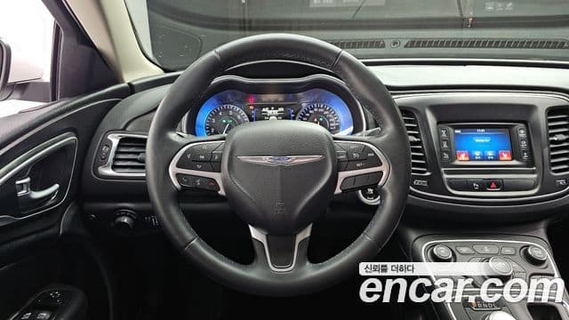 크라이슬러 200 2세대 2.4 Limited, 2015 13