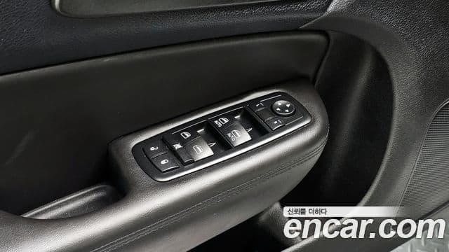 크라이슬러 200 2세대 2.4 Limited, 2015 18