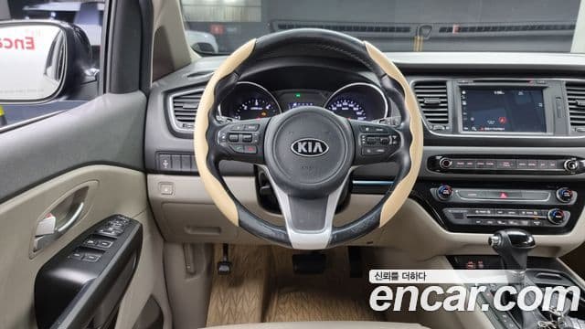 Kia All New Carnival Luxury, 2016 13