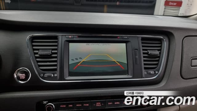 Kia All New Carnival Luxury, 2016 15