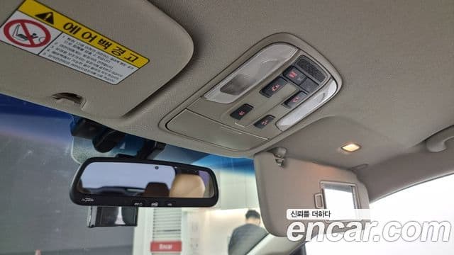 Kia All New Carnival Luxury, 2016 18