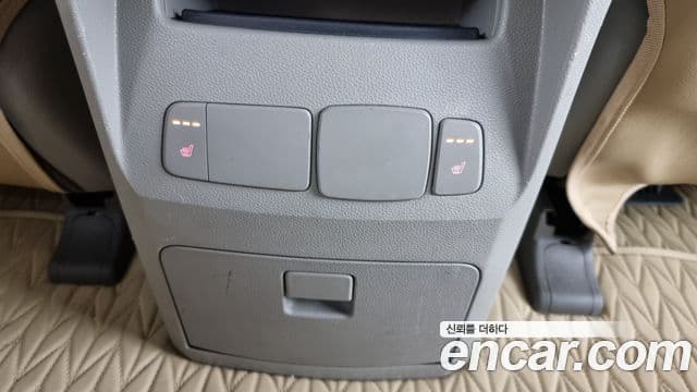 Kia All New Carnival Luxury, 2016 19