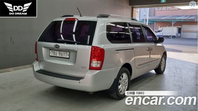Kia Carnival R люксовая версия, 2012 2