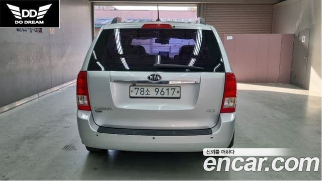 Kia Carnival R люксовая версия, 2012 4