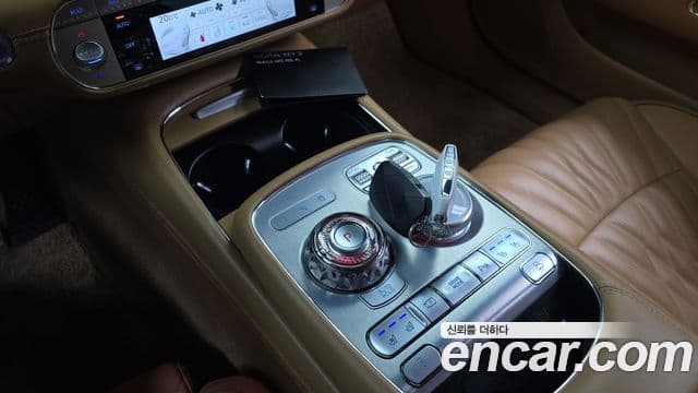 Genesis G90 (RS4) бензин 3.5 турбо AWD, 2022 9