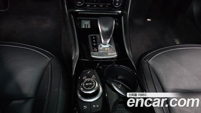 Infiniti Q30 2.0 Essential, 2019 9