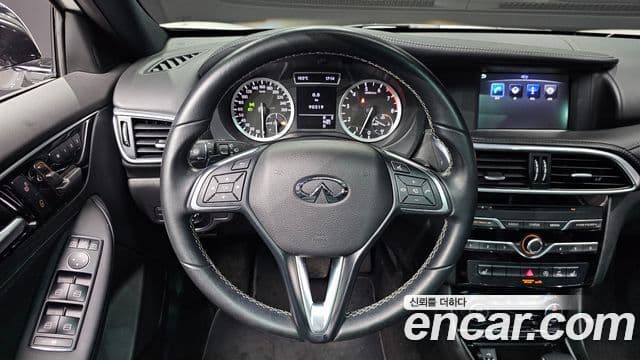 Infiniti Q30 2.0 Essential, 2019 13