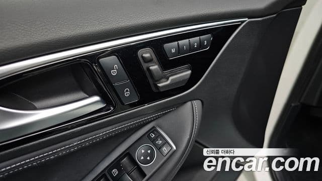 Infiniti Q30 2.0 Essential, 2019 18