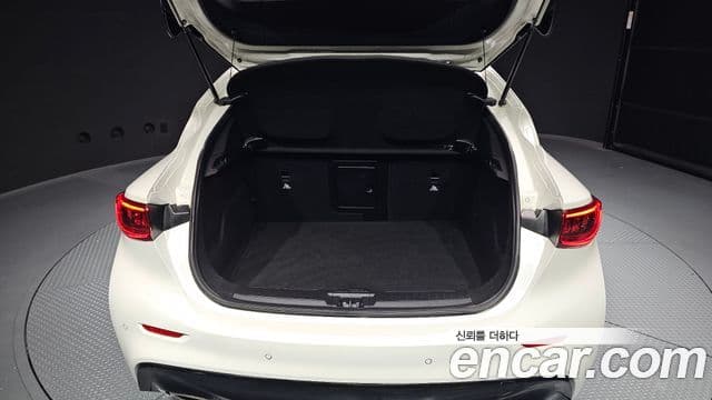 Infiniti Q30 2.0 Essential, 2019 20