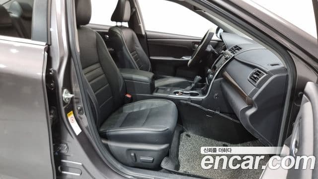 Toyota New 캠리 2.5 XLE, 2015 10