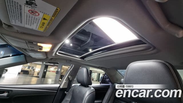 Toyota New 캠리 2.5 XLE, 2015 18