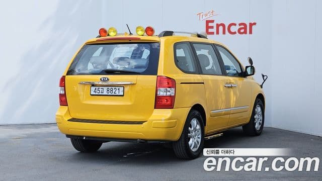 Kia Carnival R Children Escort Vehicle, 2012 2