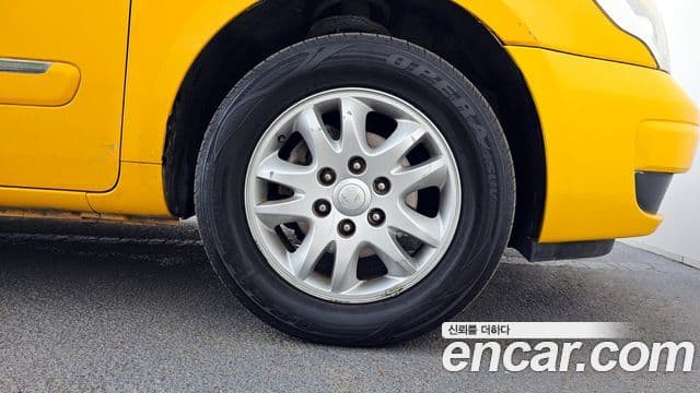 Kia Carnival R Children Escort Vehicle, 2012 все фото