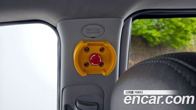 Kia Carnival R Children Escort Vehicle, 2012 20