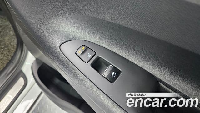 Hyundai Grandeur IG Premium, 2019 18