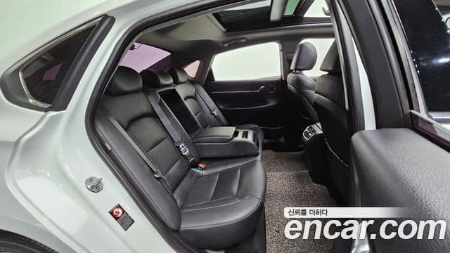 Hyundai Grandeur IG Premium, 2019 19