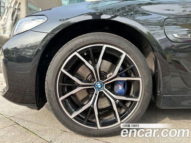 BMW 5시리즈 (G30) 530e M Sport, 2023 все фото