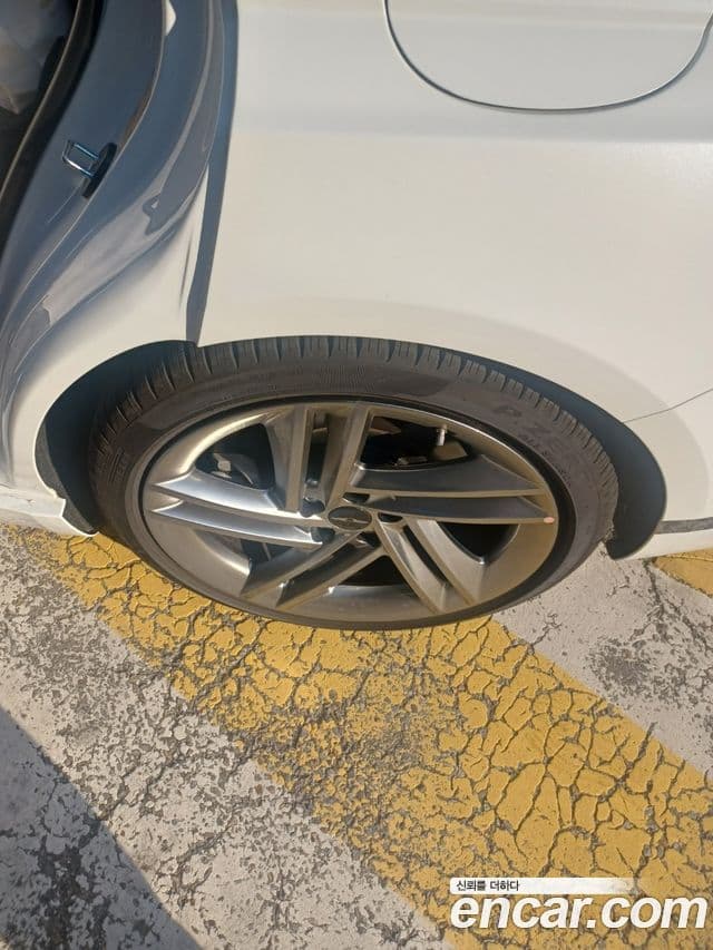 Genesis G80 (RG3) бензин 3.5 турбо AWD, 2025 10