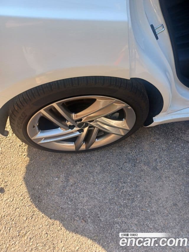 Genesis G80 (RG3) бензин 3.5 турбо AWD, 2025 11