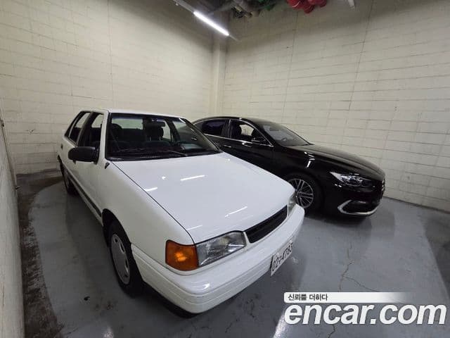 Hyundai 엑셀 4DR 1.5 GLSi, 1991 2