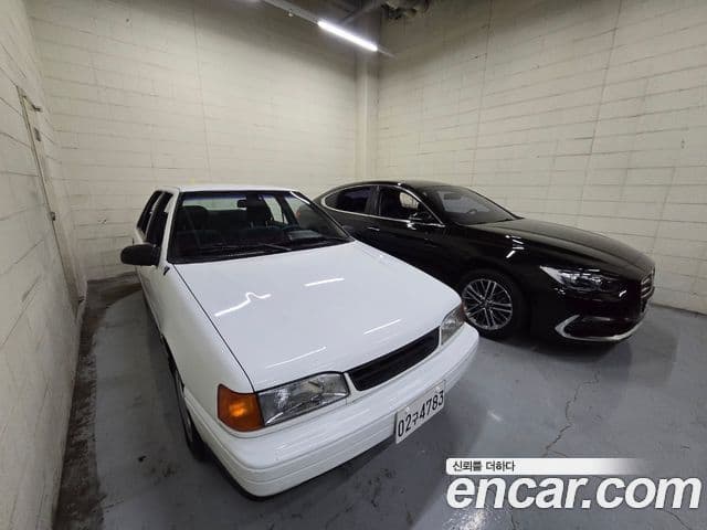 Hyundai 엑셀 4DR 1.5 GLSi, 1991 3