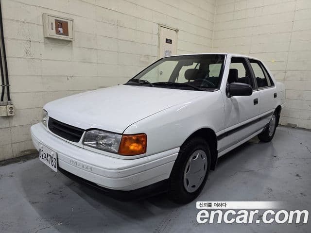 Hyundai 엑셀 4DR 1.5 GLSi, 1991 4