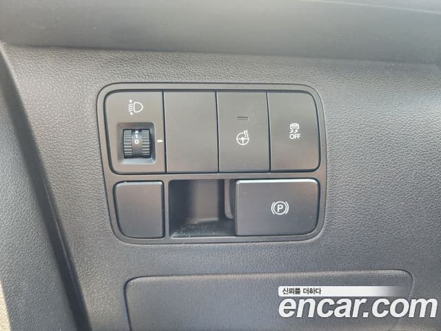 Hyundai Staria Modern, 2023 17