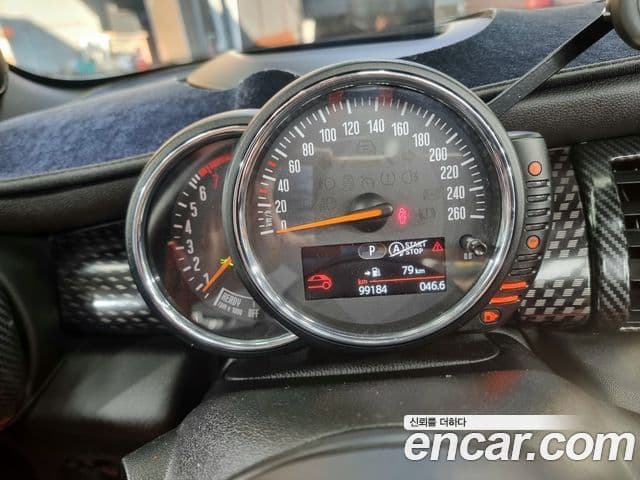 Mini Cooper S кабриолет 3세대, 2017 11